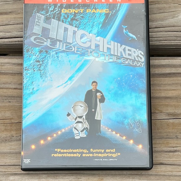 ’The Hitchhikers Guide to the Galaxy’ Widescreen Movie DVD! EUC! - Picture 2 of 9